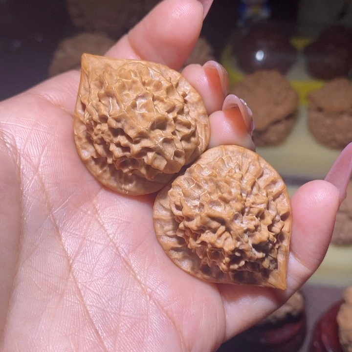 吊坠文玩核桃珊瑚塔32