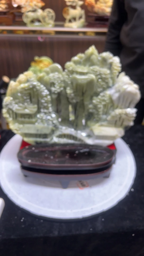 材质玉摆手工雕刻