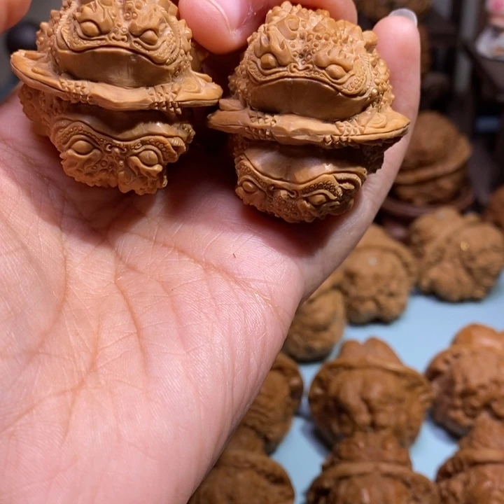 【闪购商品】核桃手串/手链双面金蟾