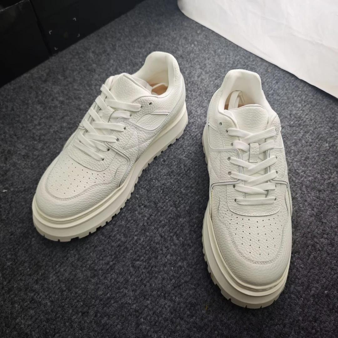 手工定制冬季新品   柔软舒适纯白公牛皮4us高弹大底休闲运动板鞋