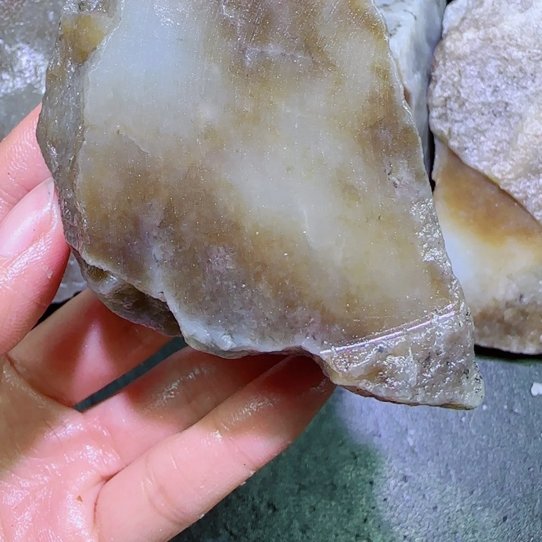 和田玉未镶嵌珠宝半成品