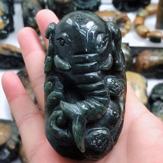 岫岩河磨玉（透闪石质玉）把件未镶嵌