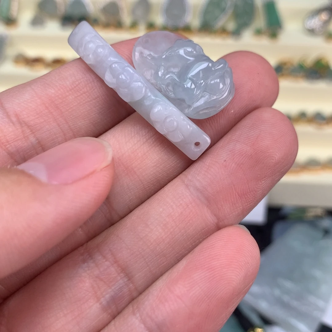 翡翠未镶嵌颈饰福利