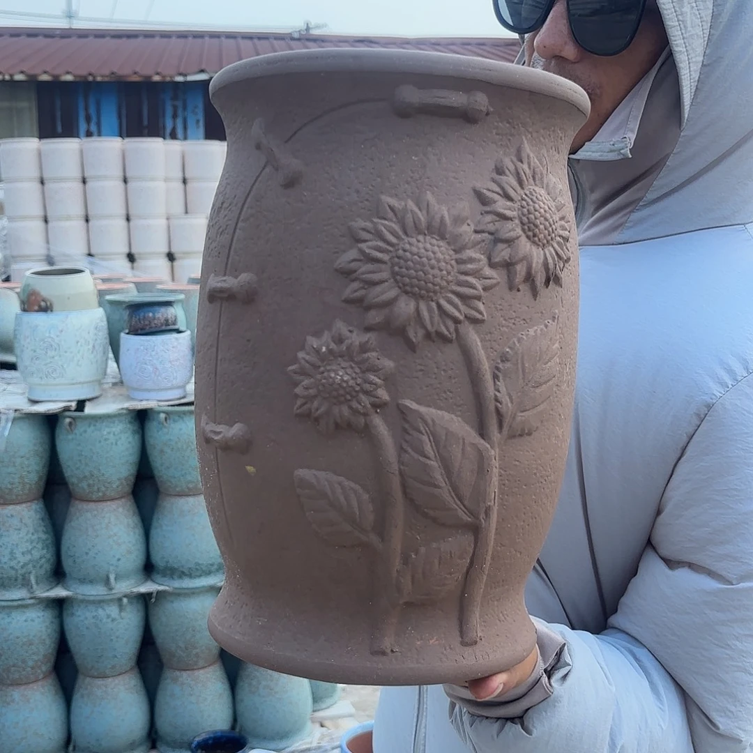 旗袍太阳花一个口径20高度31黑陶