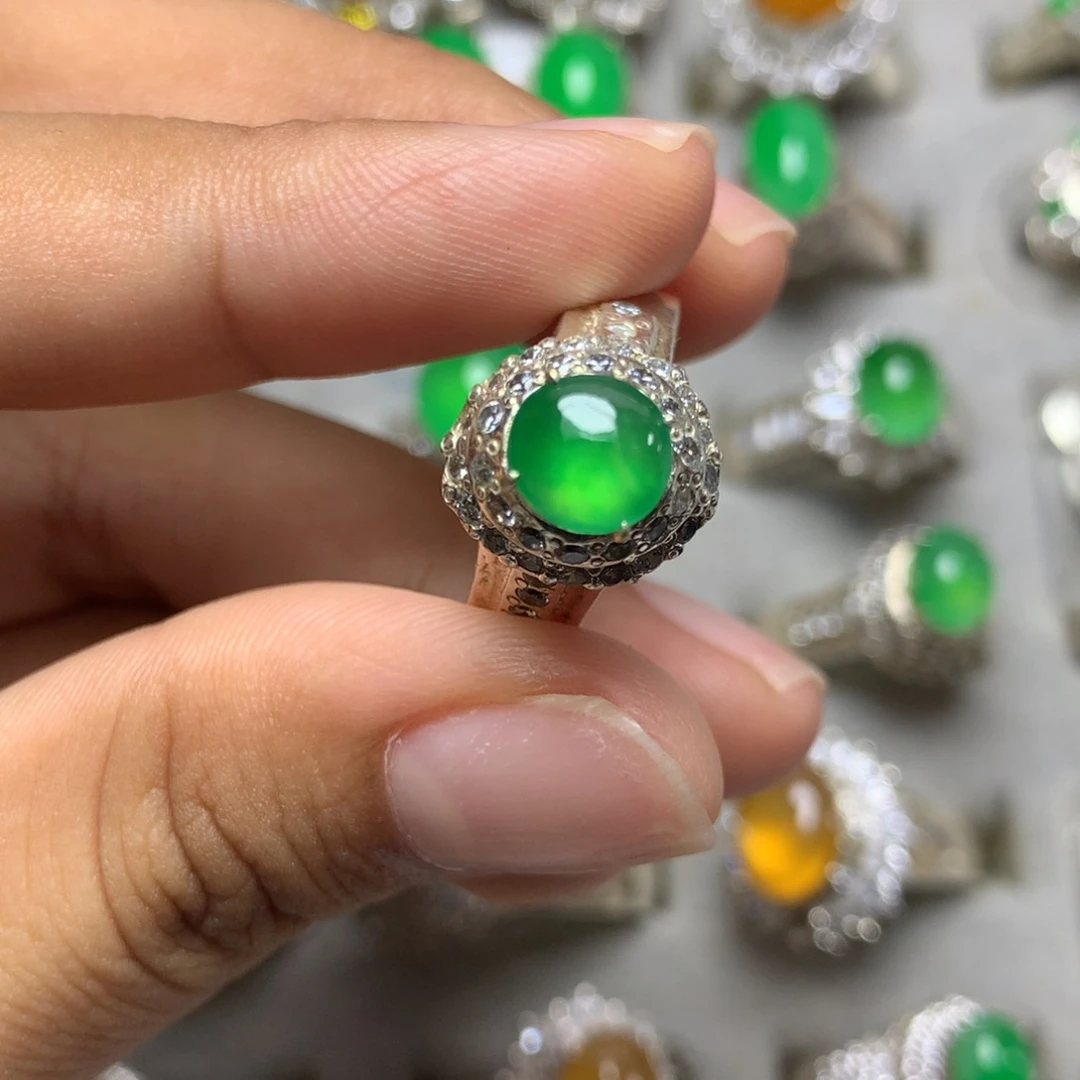 定制翡翠未镶嵌缅甸天然翡翠