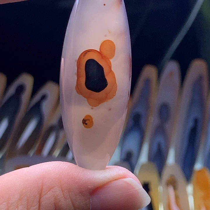 玛瑙/玉髓颈饰未镶嵌60