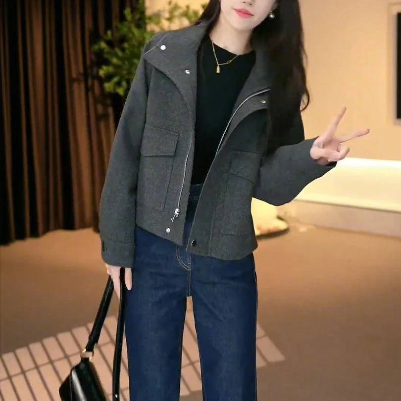 2024秋冬设计感毛呢上衣90白鸭外套加绒加厚冬季气质显瘦外套女