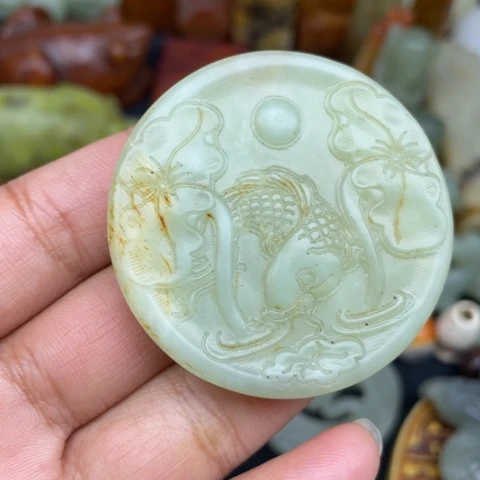 蛇纹石玉未镶嵌颈饰39
