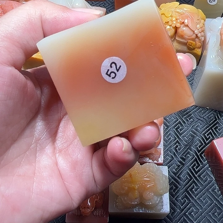 刘***静老挝石老挝保利石印章