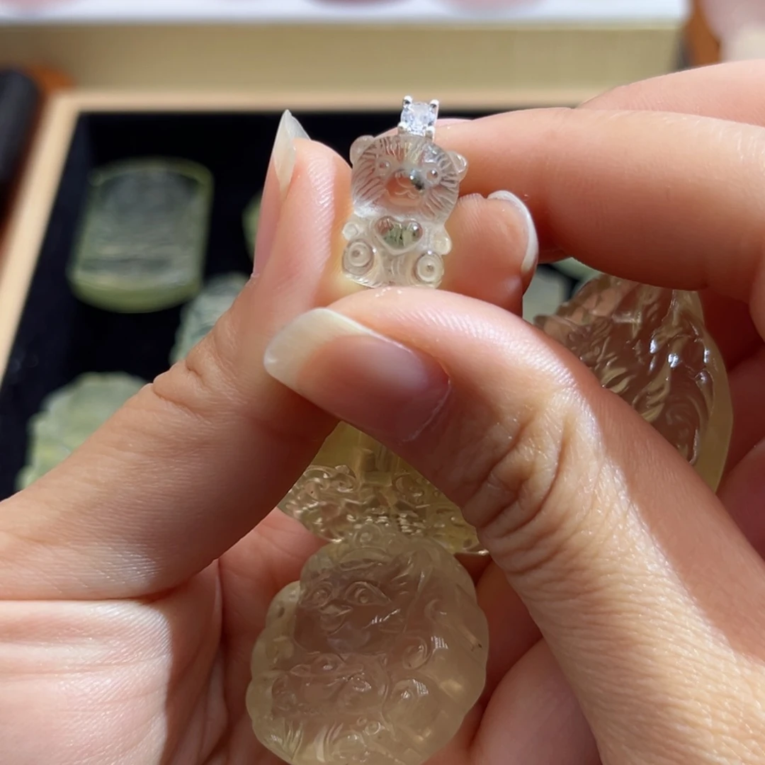 水晶颈饰银S925镶嵌超****儿黄水熊49