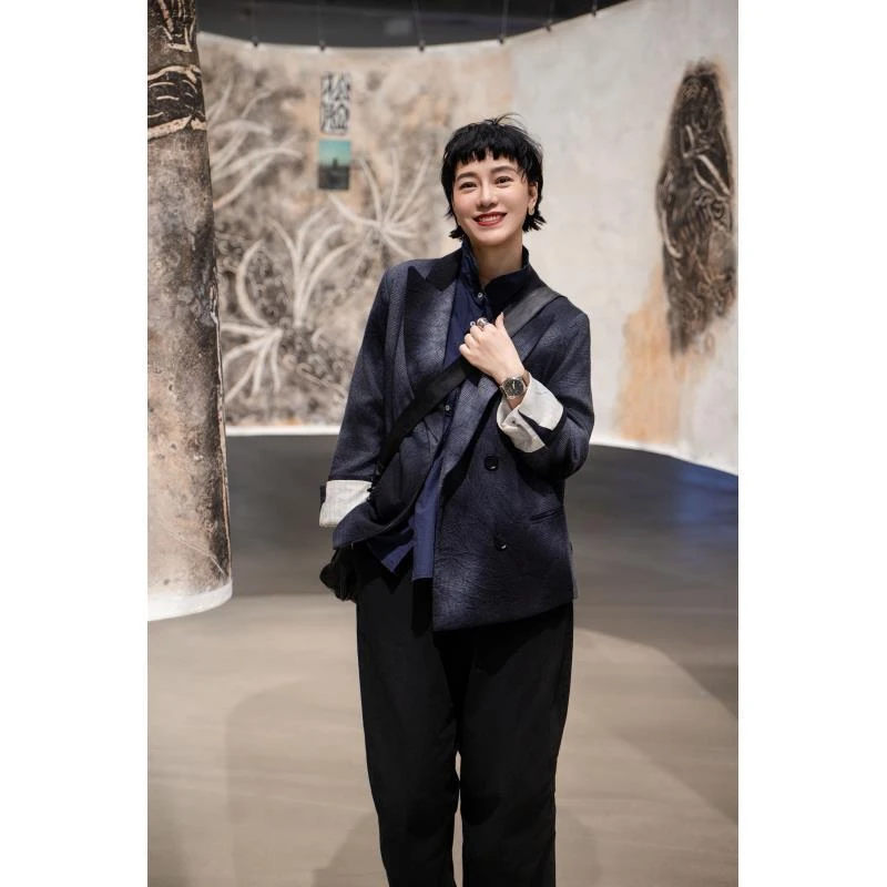Li Wang/里望设计师款黑灰素雅格子 秋冬款女士时尚西装外套