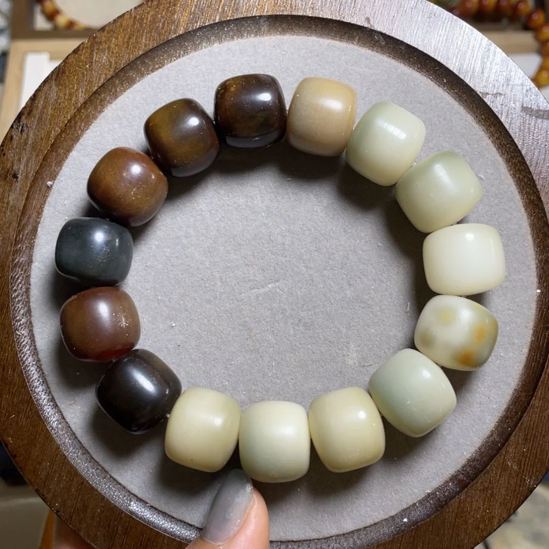 吊坠菩提根/象牙果卡17瑕疵款、不退不换