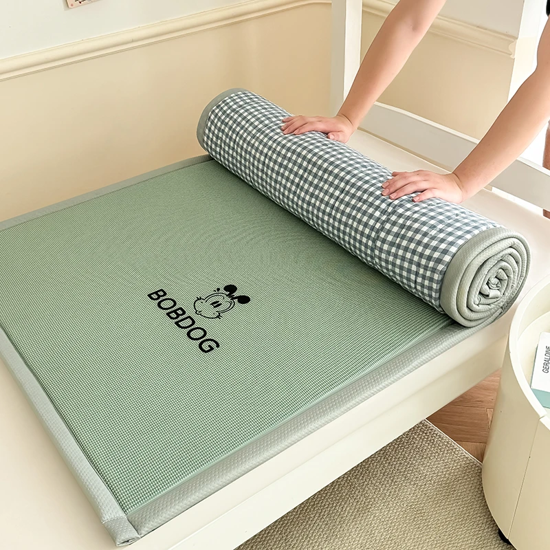 Bobdog/巴布豆A类碳光冰丝学生凉席 双面用凉席 凉而不冰可折叠