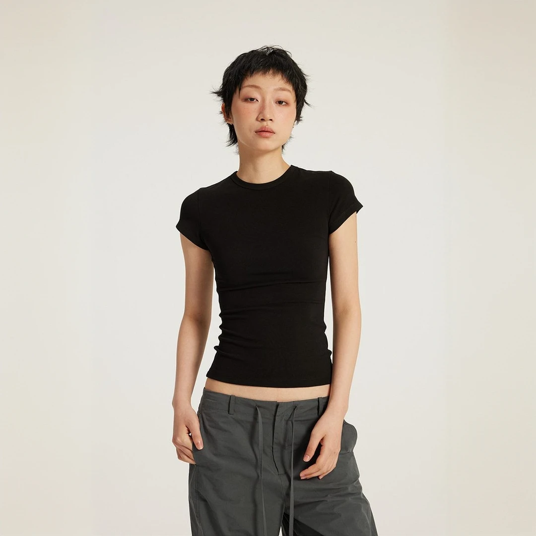 圆领正肩纯色百搭修身t恤夏季美式辣妹风收腰显辣妹红色斜肩T恤