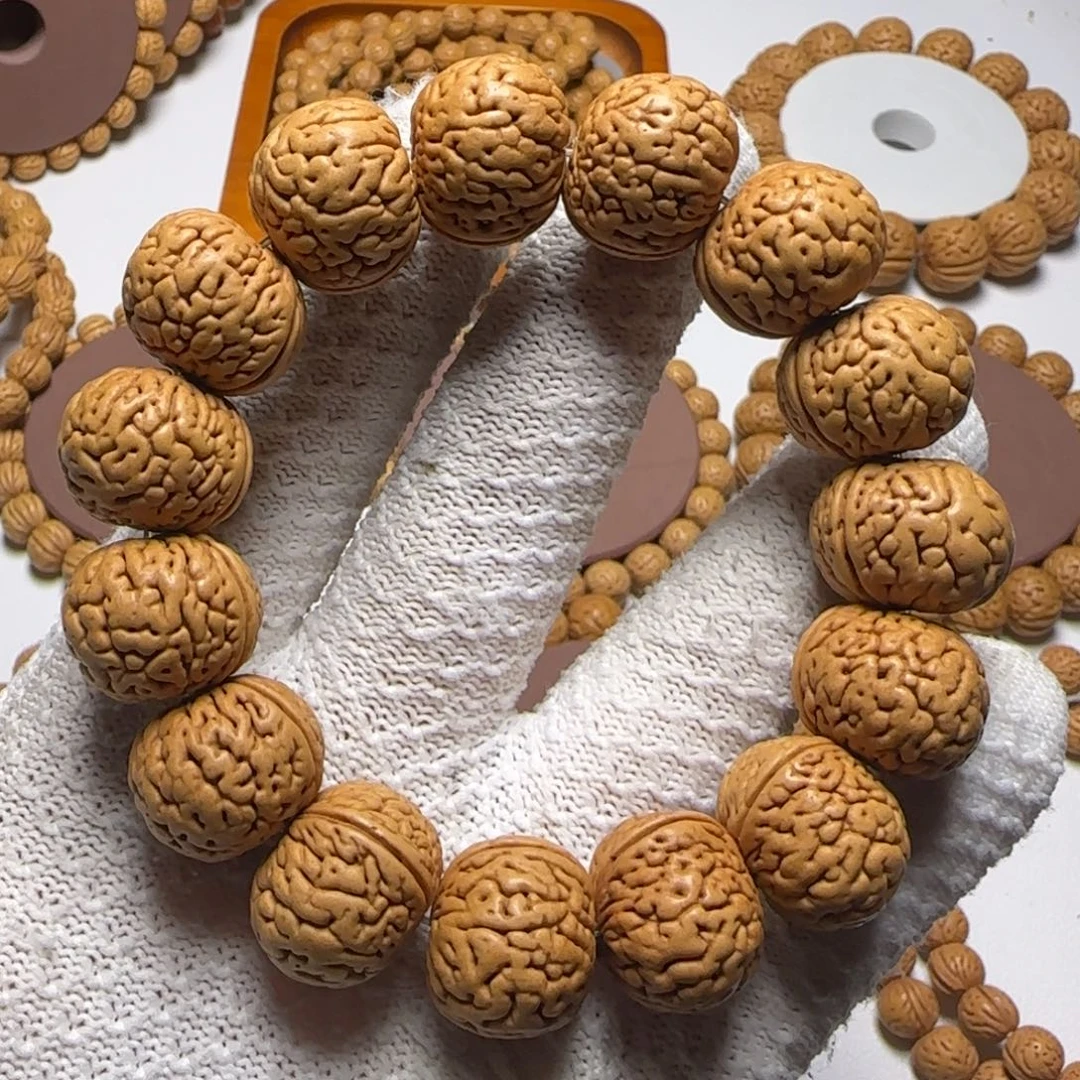 手串桃核金鱼肚板中板20+