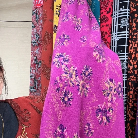 混纺兜****坊织花147号2.8米挨纸管