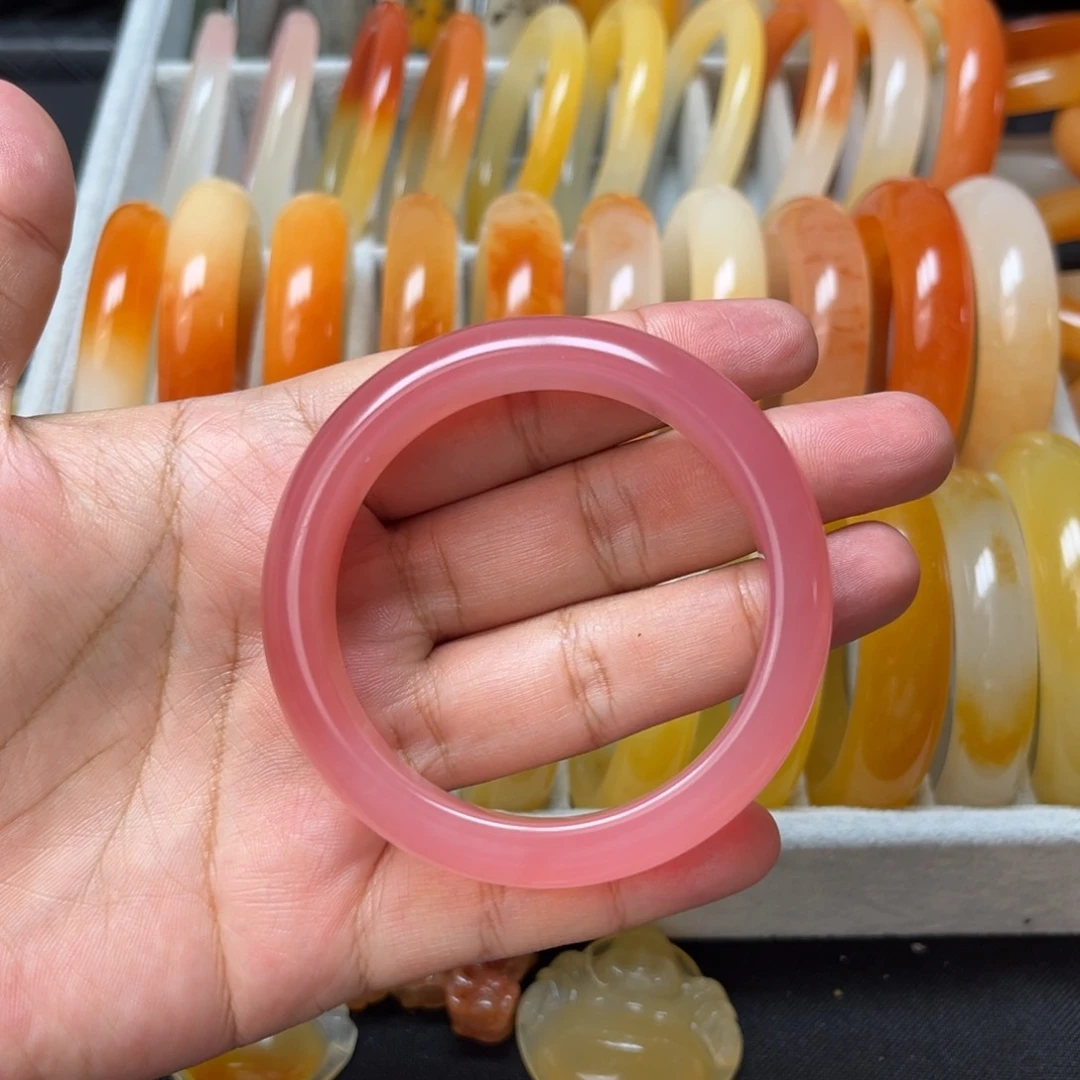 ****^石英质玉（黄龙玉）未镶嵌手镯