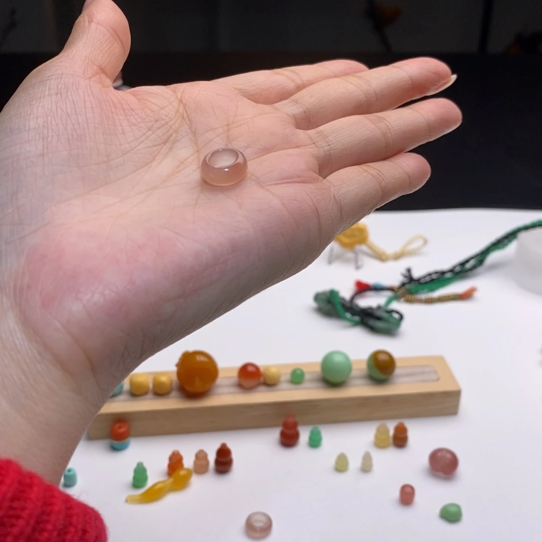 海***滩南红玛瑙未镶嵌颈饰