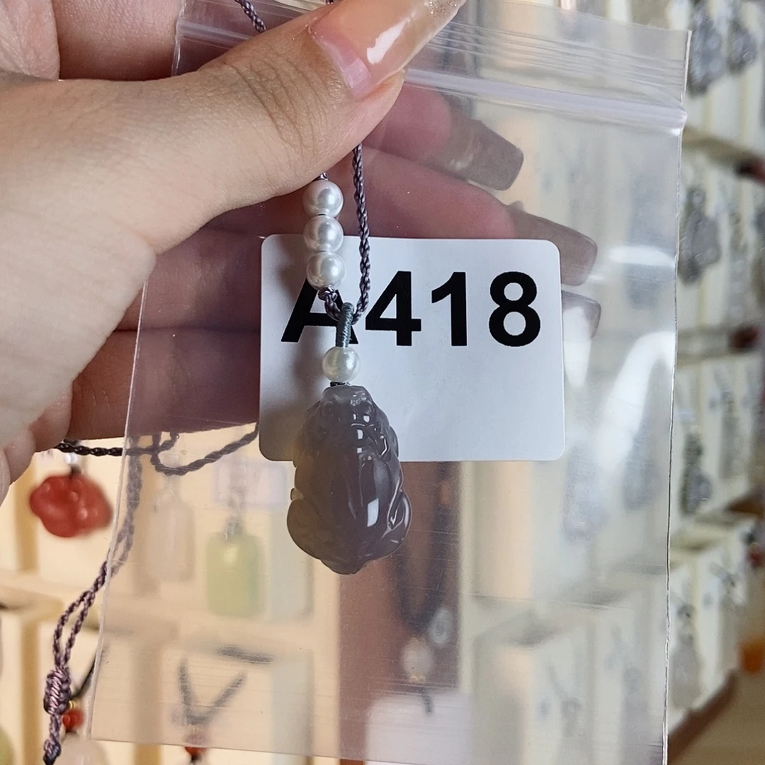 玛瑙/玉髓颈饰合金