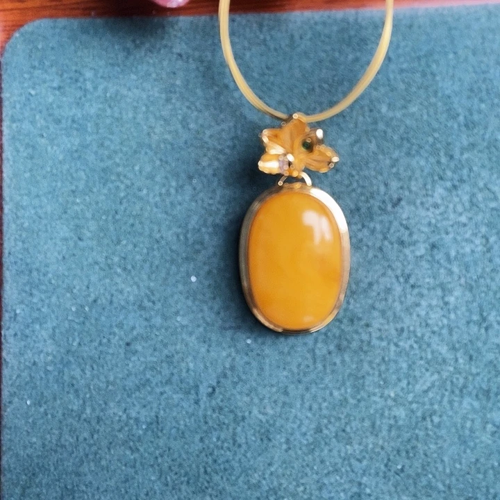 蜜蜡银S925镶嵌颈饰吊坠