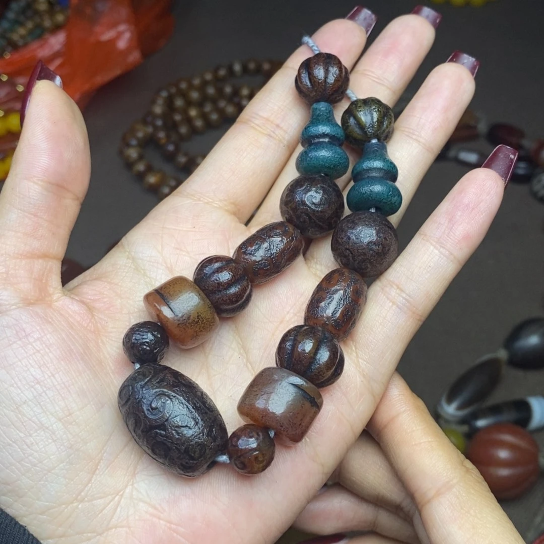 玛瑙/玉髓颈饰未镶嵌