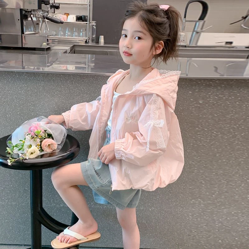 女童初秋薄外套2025新款儿童洋气韩版女孩连帽甜美初秋薄外套