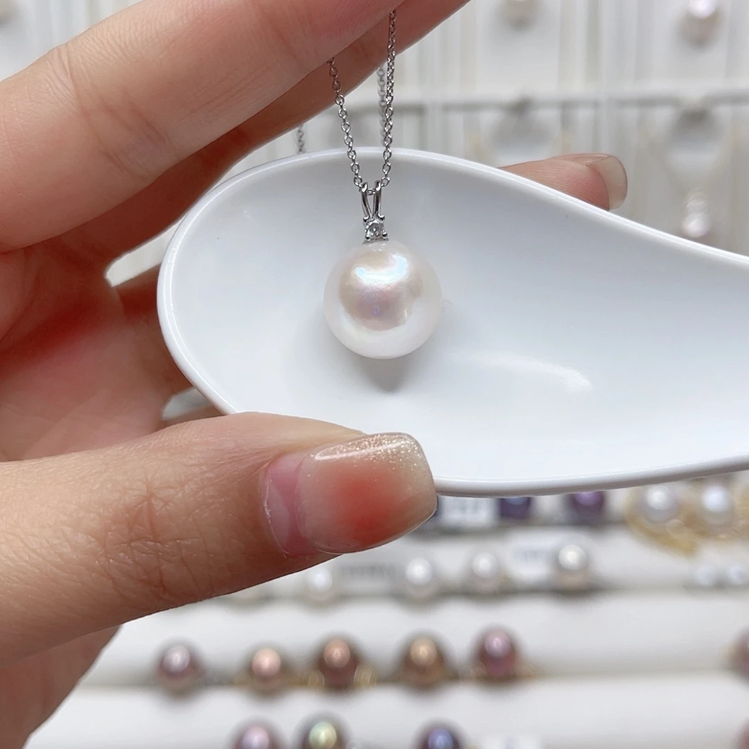 淡水珍珠吊坠(赠链)未镶嵌