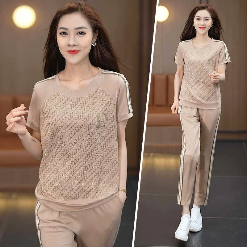 【Azu专属】夏季短袖圆领烫砖套装女休闲套装洋气短袖T恤两件套8256