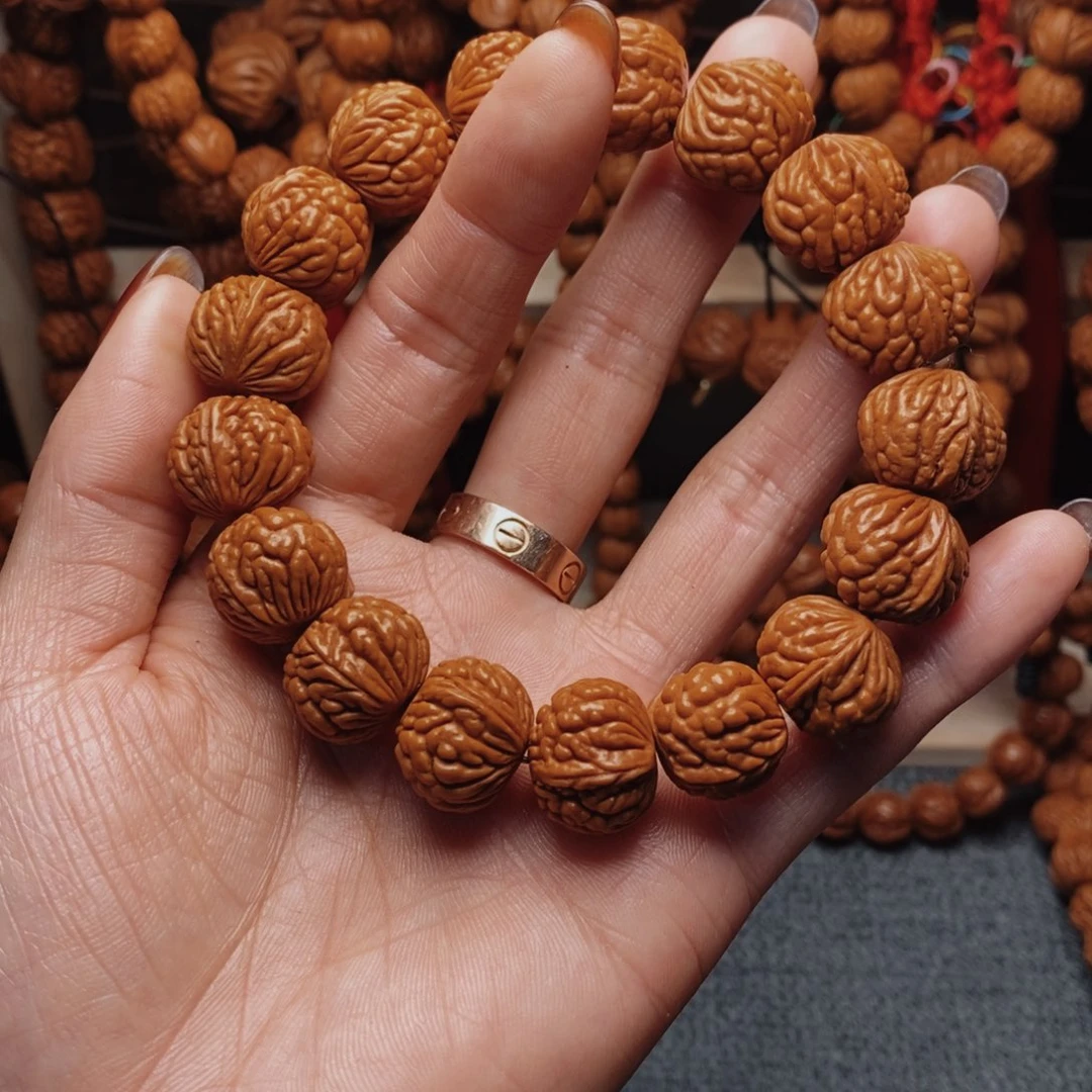 吊坠桃核龙纹桃枭