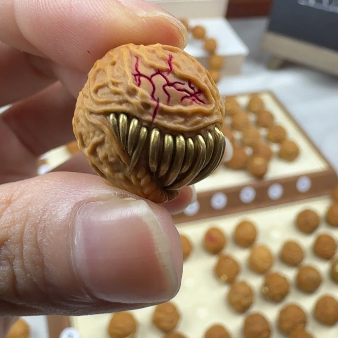 吊坠猴头核桃重工新款毒液