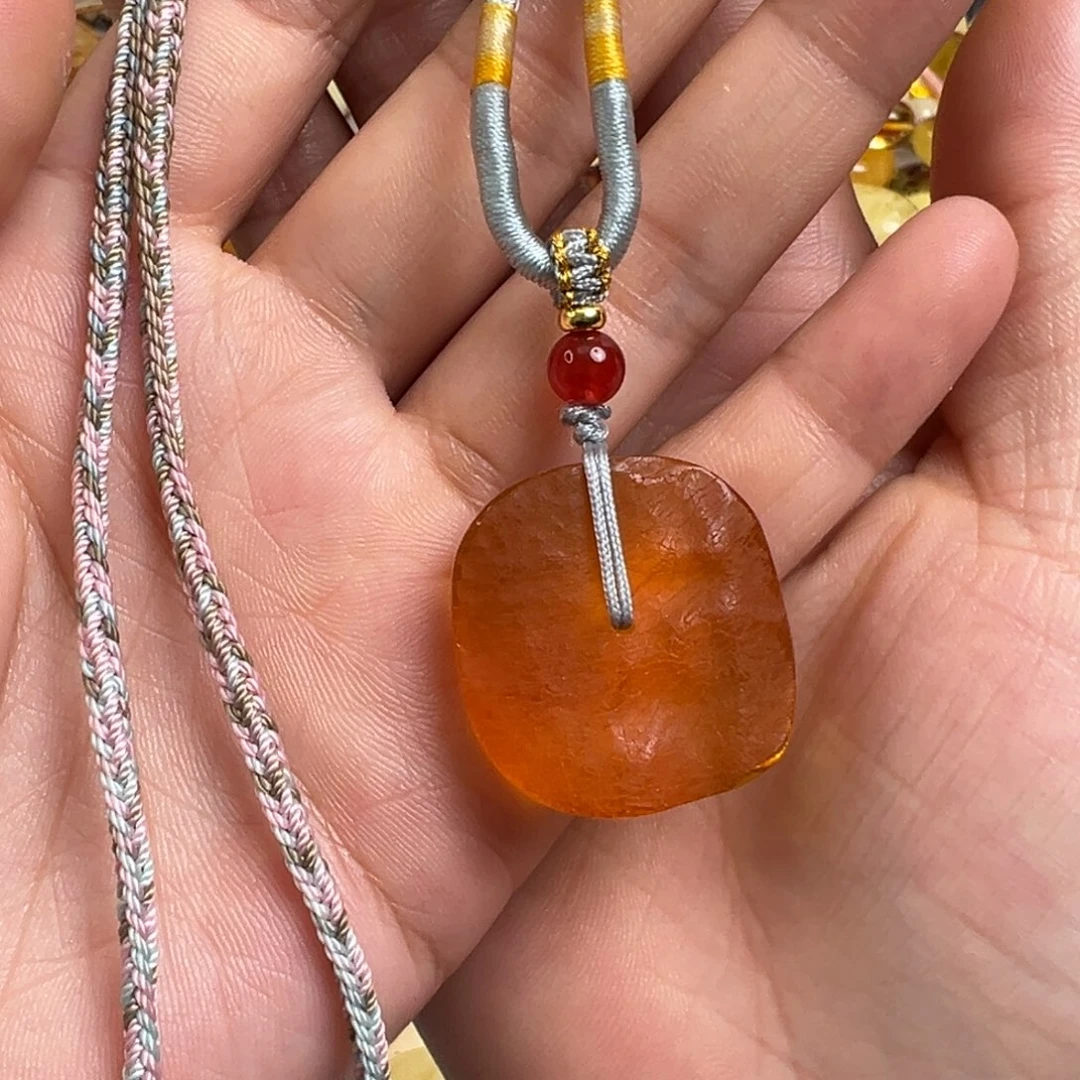 琥珀未镶嵌裸石微瑕