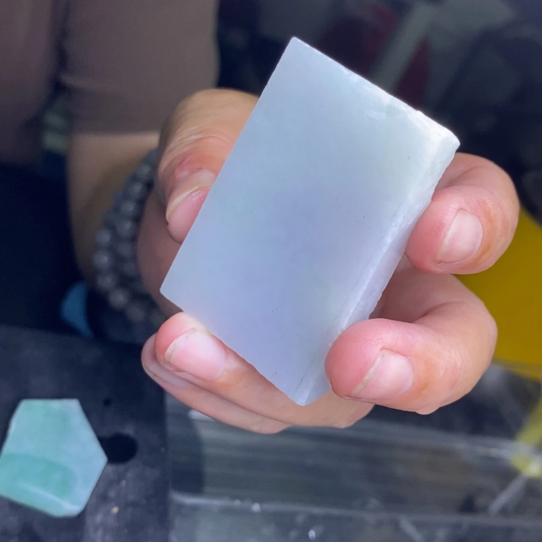未镶嵌定制翡翠