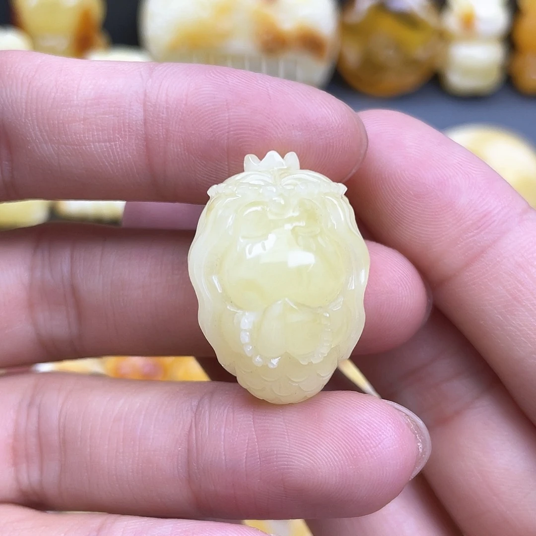 琥珀裸石未镶嵌蜜蜡