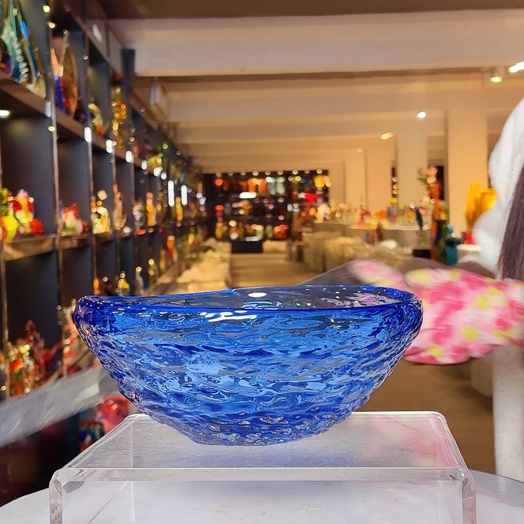 琉璃手工艺品琉璃岛上有个叫小