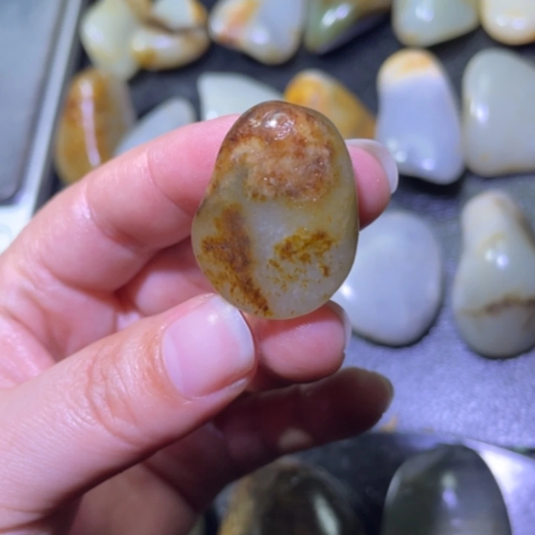 【闪购商品】颈饰未镶嵌和田玉（子料）