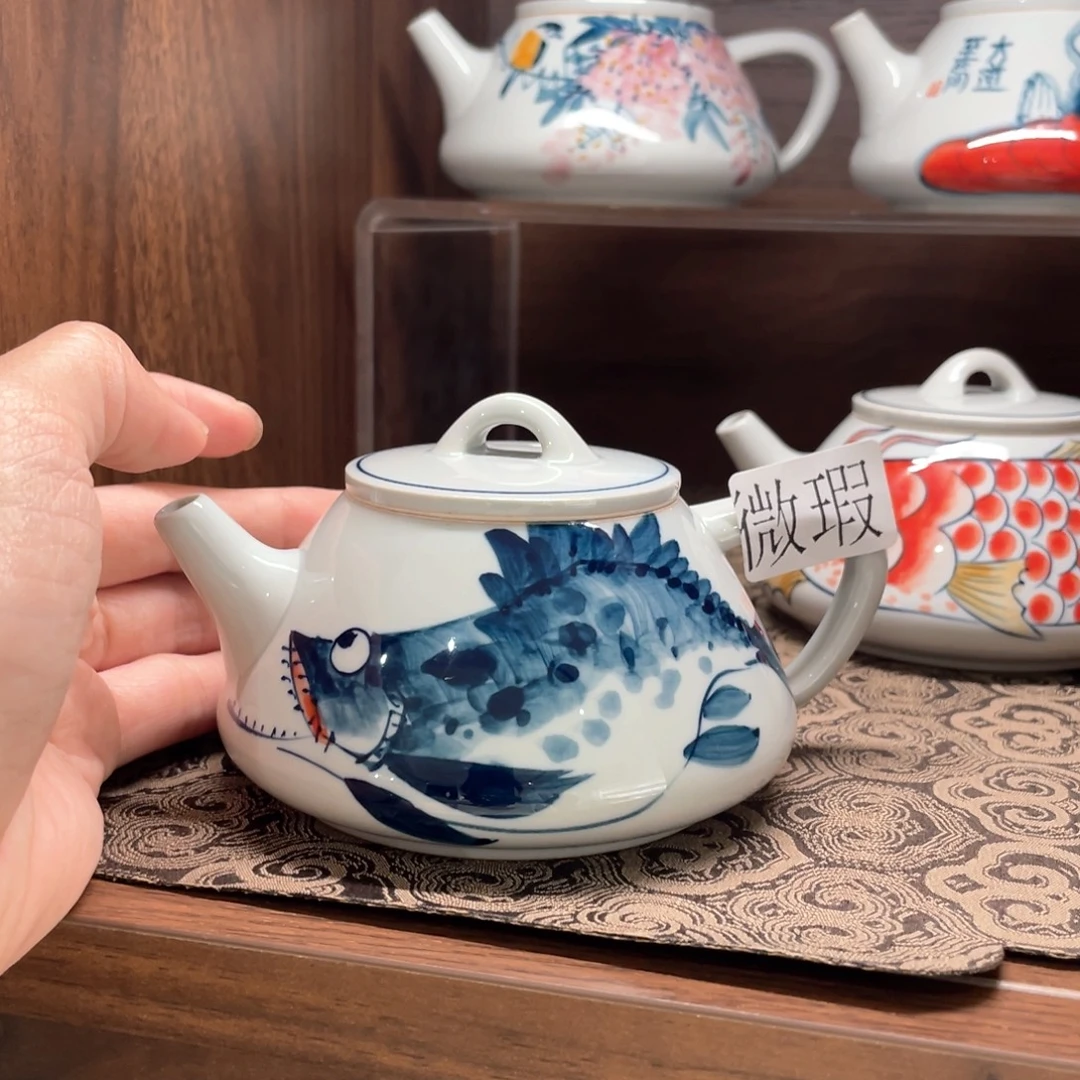 釉下手绘茶具微瑕