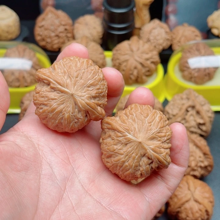 吊坠文玩核桃铁锤妹妹42×40×33