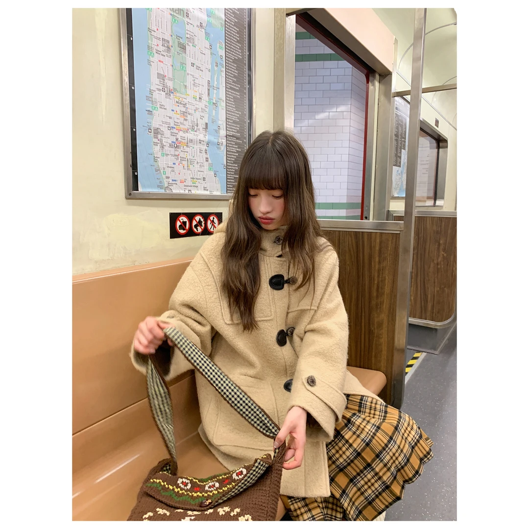 你好卡农 连帽牛角扣大衣女秋冬时尚宽松百搭加厚外套