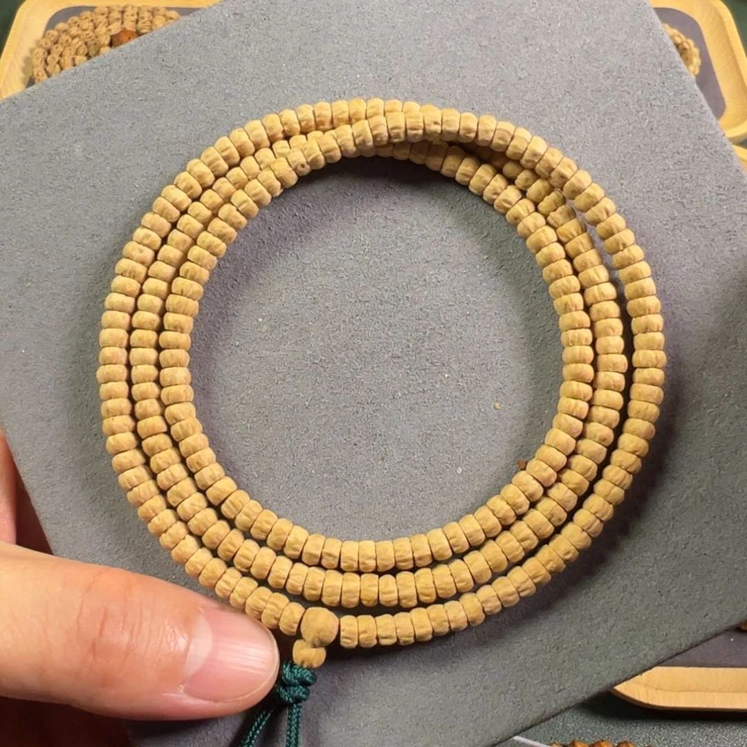 【闪购商品】吊坠柏香籽/百香籽热振黄油皮药片1号