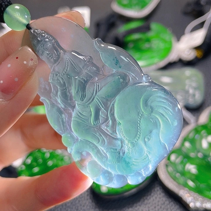 翡翠颈饰足银镶嵌78，