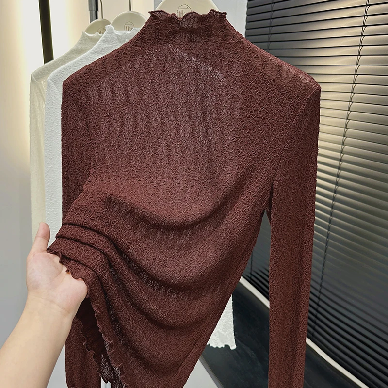 红色洋气半高领网纱蕾丝小衫女秋冬爆款木耳边长袖修身打底衫上衣