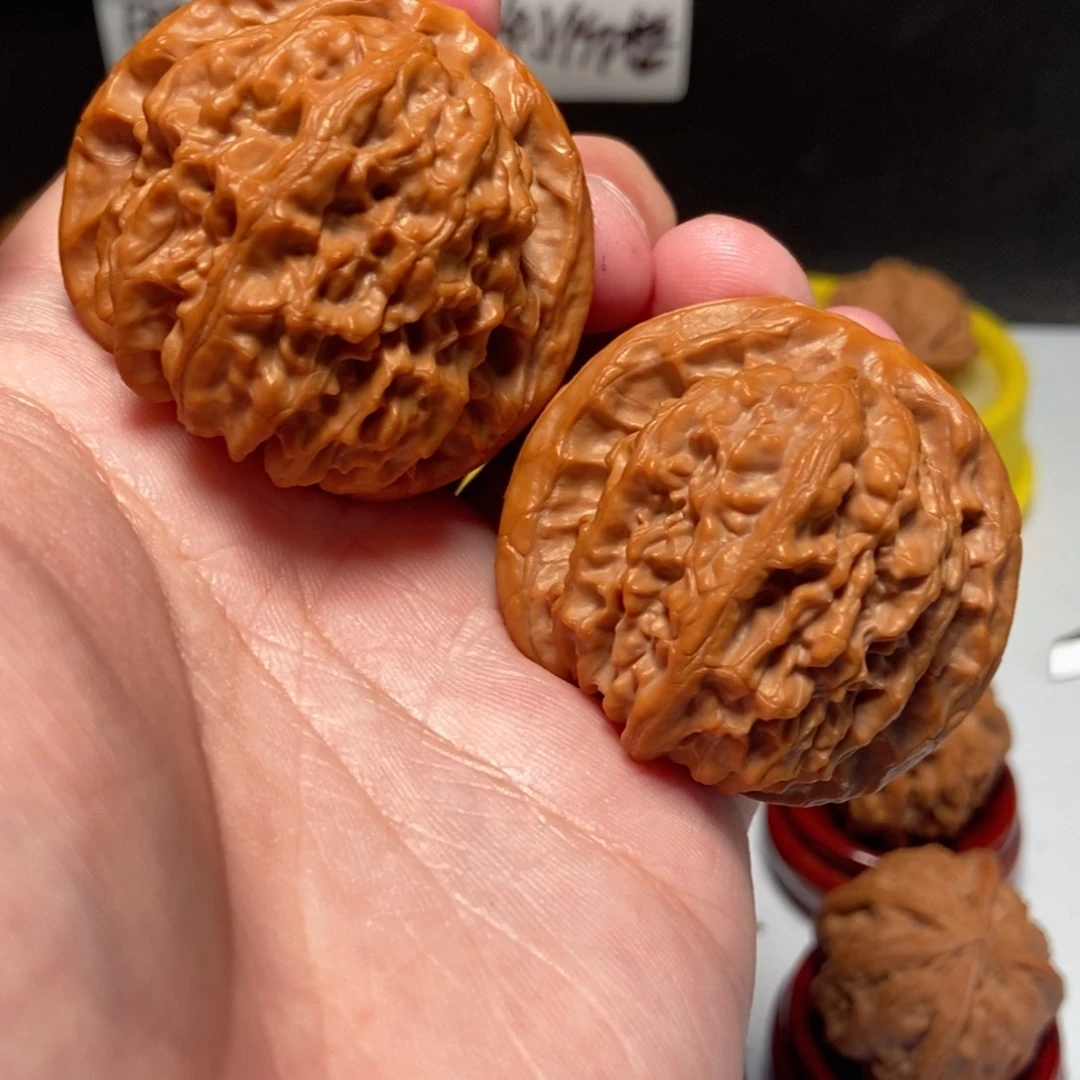 吊坠文玩核桃金麒麟46尺33