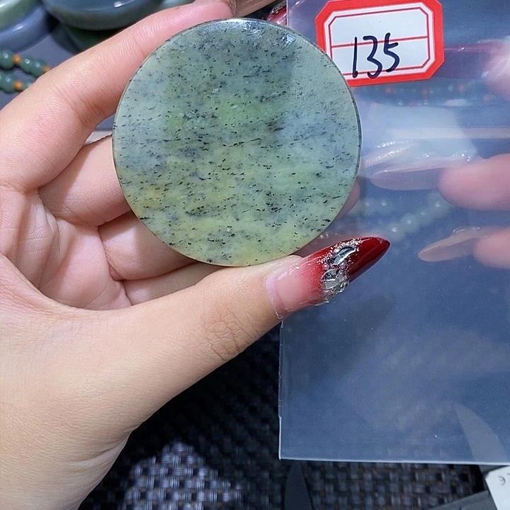 和田玉和田玉边角料随机发未镶嵌