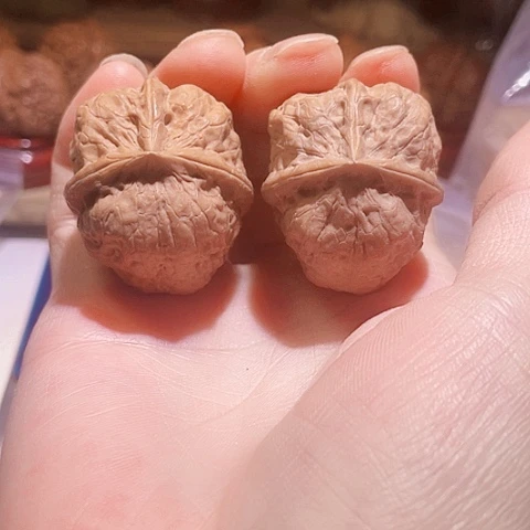 把件文玩核桃血麒麟带彩36