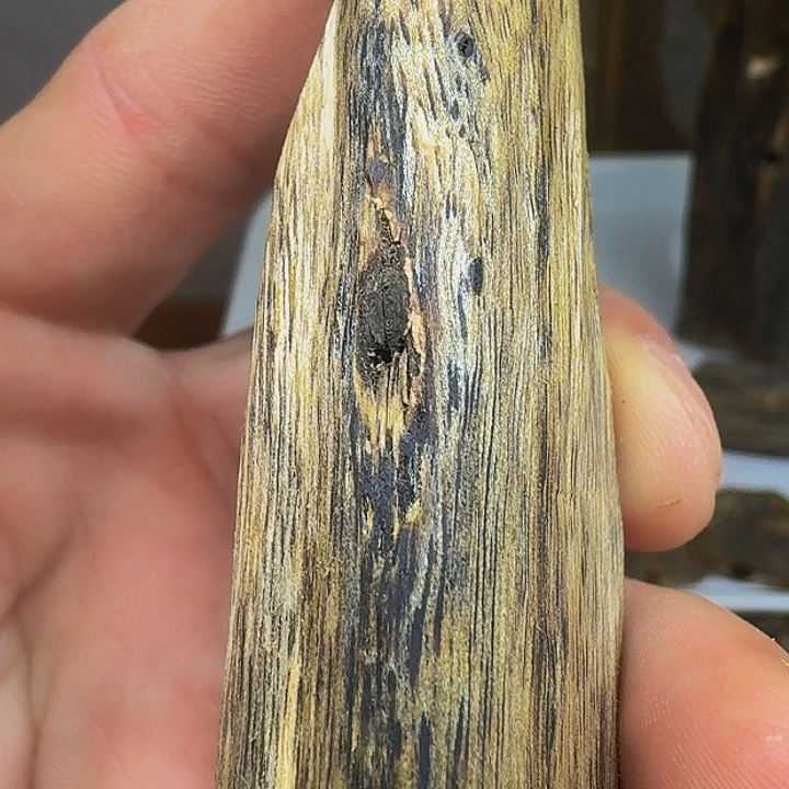 沉香沉香碎屑14 克