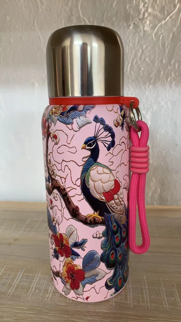 孔雀保温杯