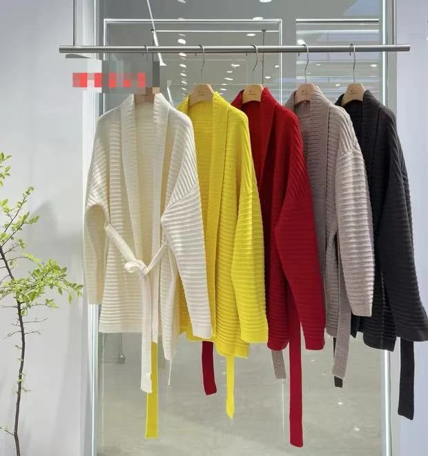 D 中长款外搭针织简约百搭开衫外套