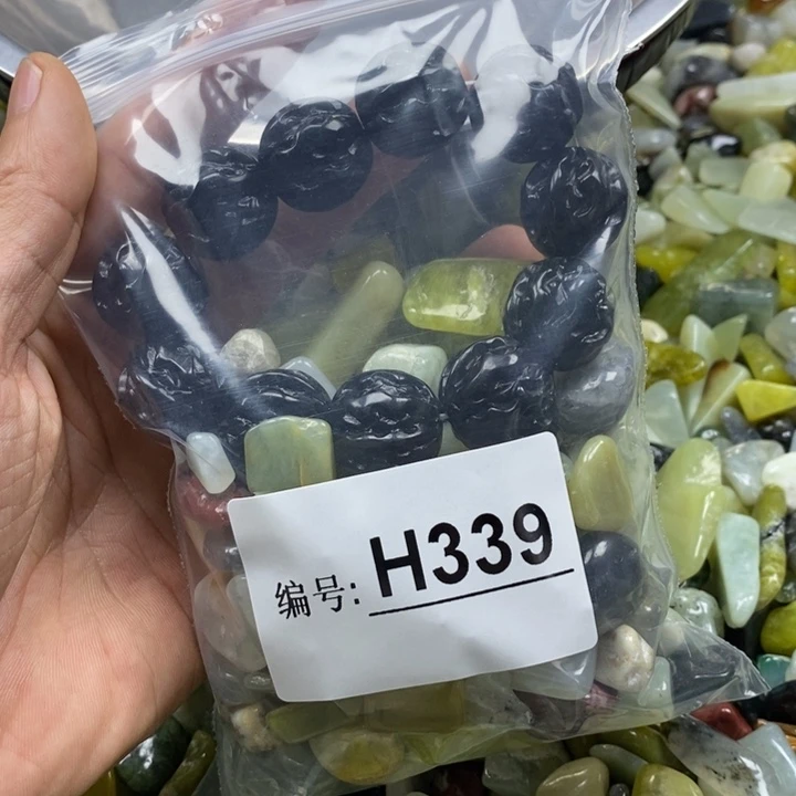 蛇纹石玉鱼缸石未镶嵌