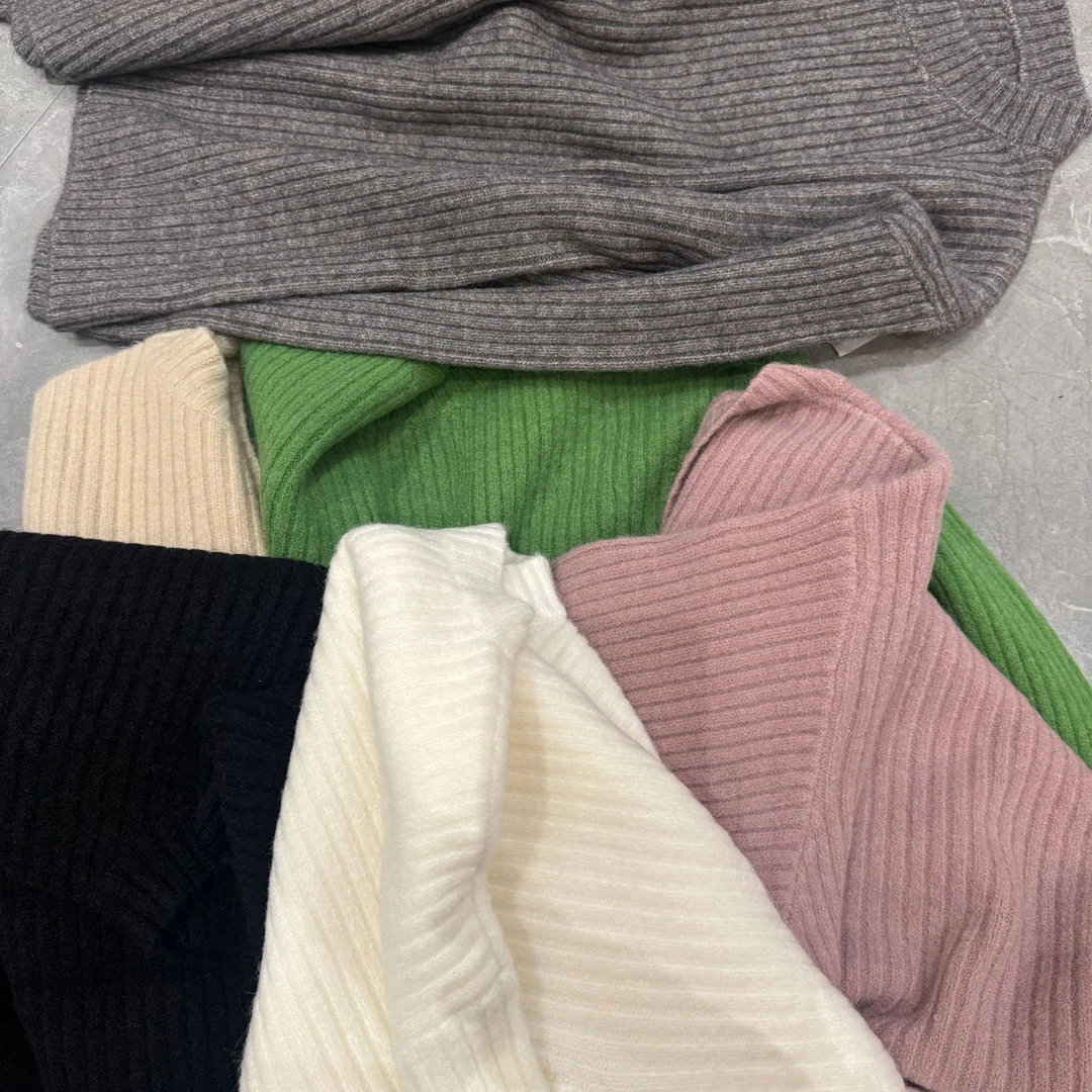 【米米服饰】2025秋冬“羊毛+棉纶”圆领宽松圆领毛针织衫 2502-408