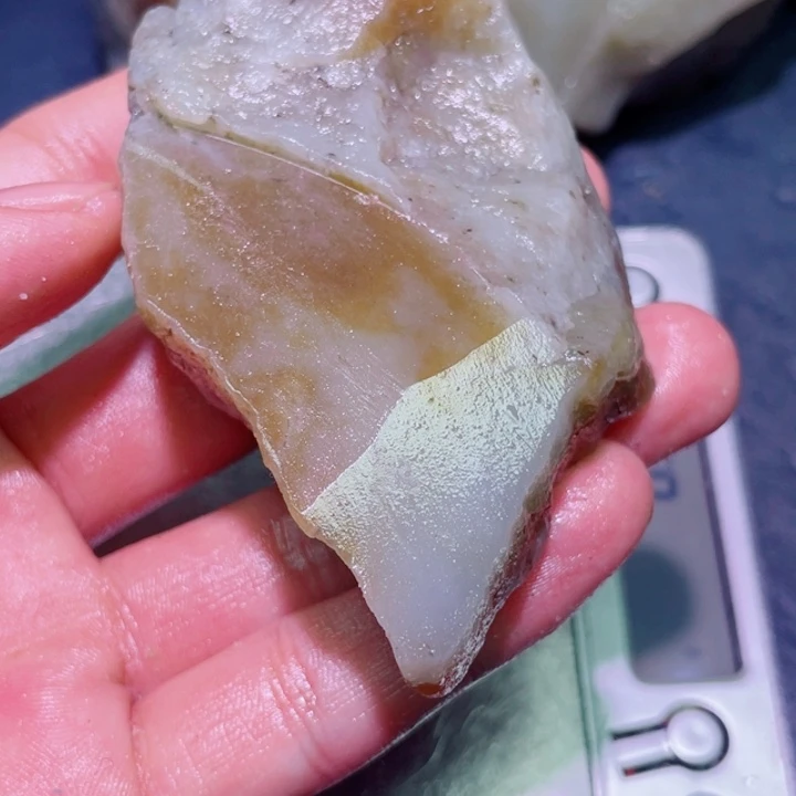 和田玉（糖玉）未镶嵌珠宝半成品